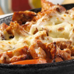 Kiremitte Kaşarlı Tavuk